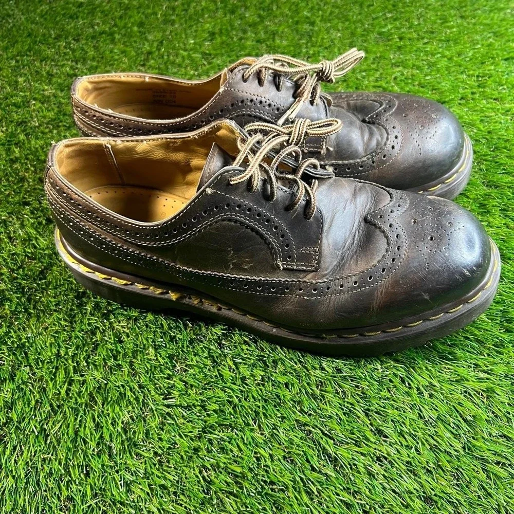 VTG Dr Martens 3989 Brown Wingtip Oxford Shoes Made England Mens US 11 UK 10